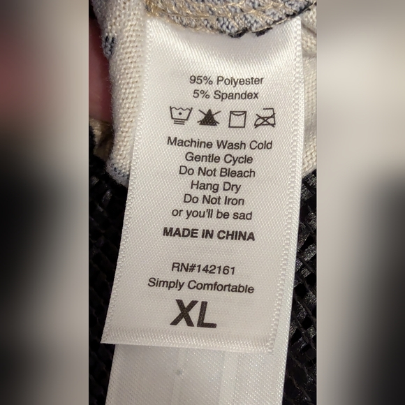 LuLaRoe Black Floral on Tan Blouse, Size: XL - Picture 6 of 7